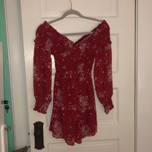 Long Sleeve/ Off the shoulder dress